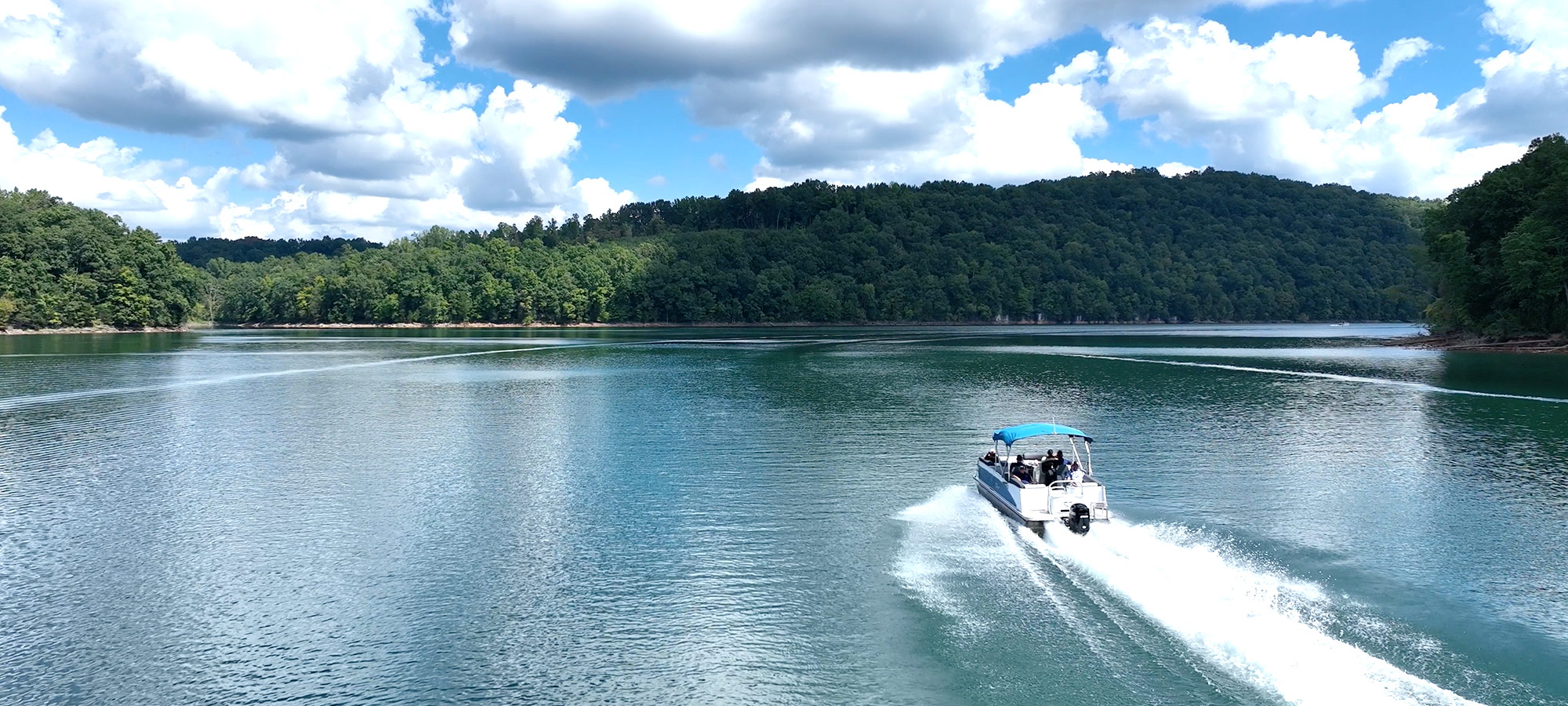 Norris Lake Boat Rentals - Norris Lake campground resort - campgrounds near me - lake resorts near me - RV campground sites - Beach Island Resort and Marina